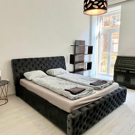 L8 Guesthouse Будапеща Екстериор снимка